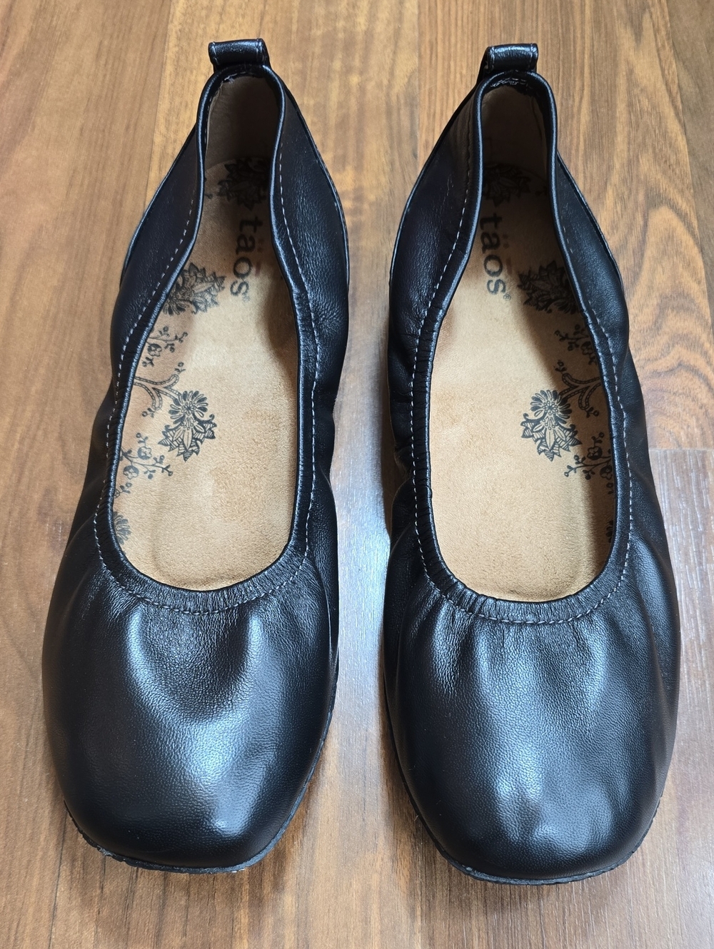 Taos Chit Chat Flat - Black